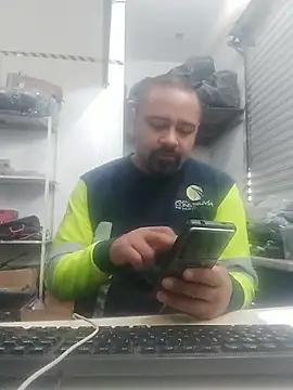 OMARMEX1 online show from May 6, 1:44 pm