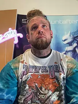Smokebluntafterblunt online show from May 21, 5:28 pm