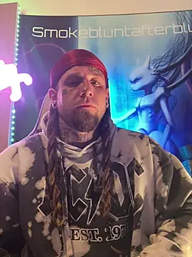 Smokebluntafterblunt online show from February 14, 11:00 pm