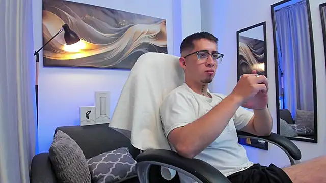 Tommas Jhonson online show from March 20, 3:21 am