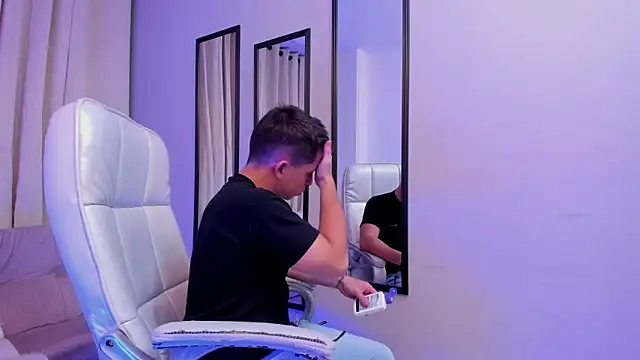 Tommas Jhonson online show from April 22, 11:04 am