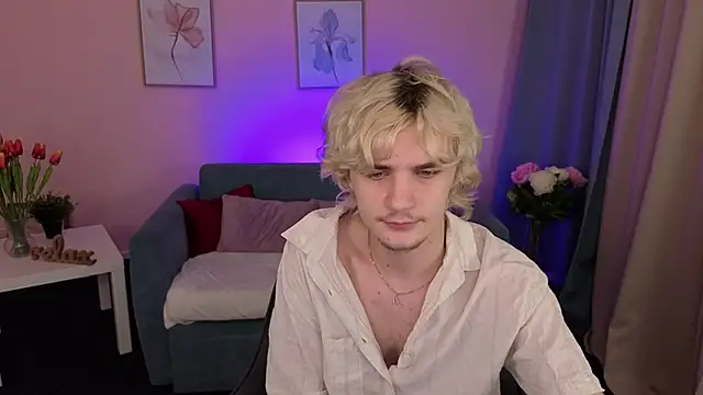 JameMiller online show from March 6, 9:12 pm