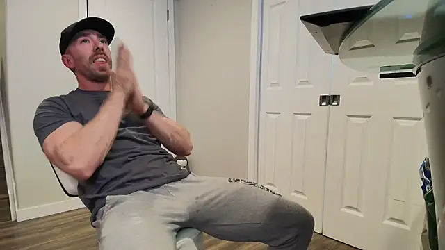 averageandsum online show from April 24, 12:02 am