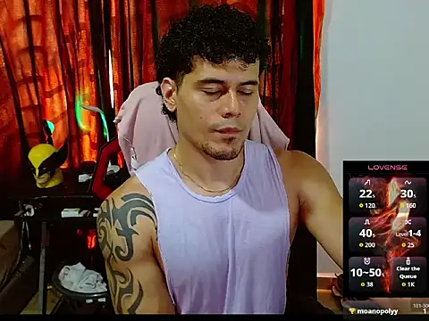 Logan0626 online show from April 7, 8:09 pm