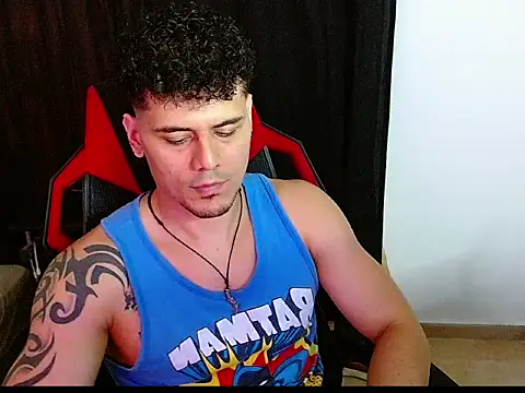 Logan0626 online show from February 6, 11:01 pm