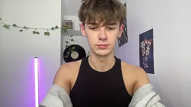 YourMilkyGuy online show from April 28, 3:49 pm