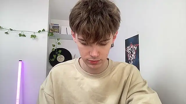 YourMilkyGuy online show from April 23, 12:51 pm