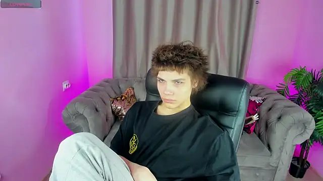 jeffry pinkman online show from March 18, 1:58 pm