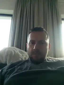 defaktor online show from March 13, 4:36 pm