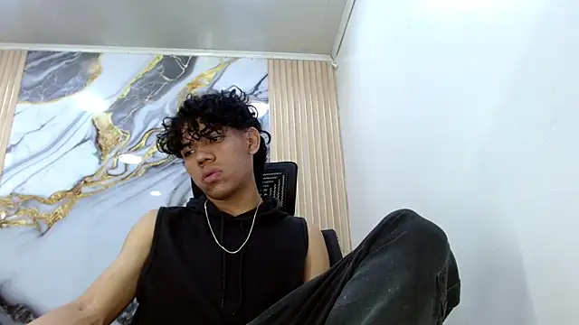 DaviidBuckx  online show from March 6, 2:30 am