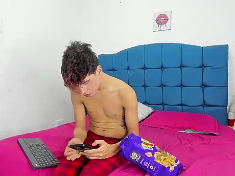  GoldenGirls  online show from February 10, 1:05 pm