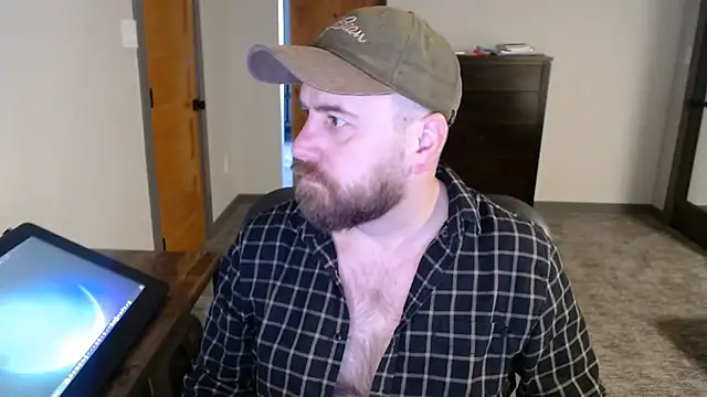 themountainbearmx online show from June 10, 12:23 am