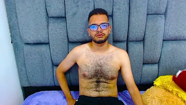 J black  online show from March 9, 9:53 pm