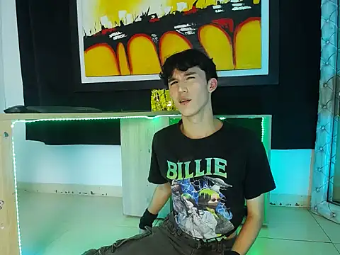 jullian ricci online show from March 21, 1:31 am