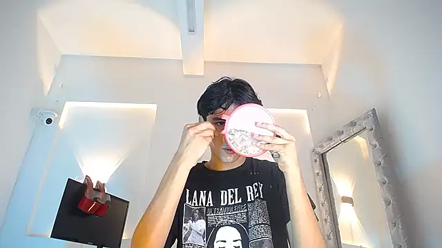 jullian ricci online show from April 23, 8:55 pm