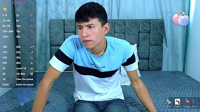 NicolasTorrez online show from February 26, 8:21 pm