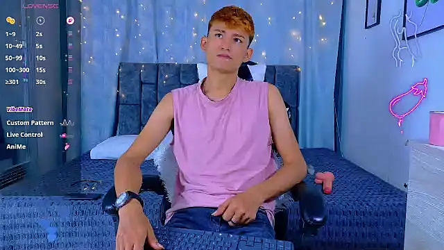 NicolasTorrez online show from April 22, 3:02 am