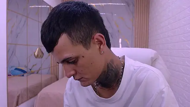 benjamin anthony online show from March 24, 4:28 am