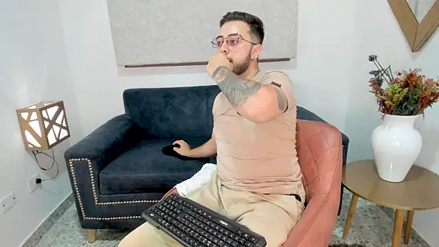 ethan grace online show from February 12, 7:42 pm