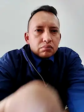 Hachi28 online show from April 25, 1:41 pm