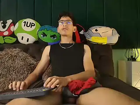 skinny jean  online show from February 24, 8:20 pm