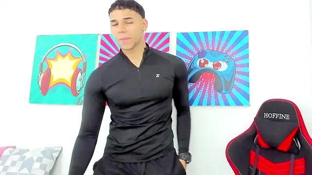 Thomas walker14 online show from April 22, 4:23 pm