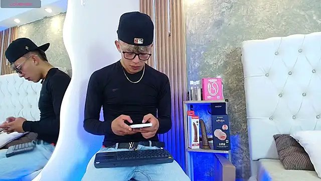 Dark Nico online show from April 16, 4:01 am