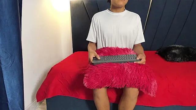 kleiver cum18 online show from March 4, 11:23 pm