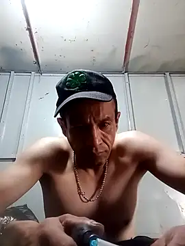 LACALIENTEDECHALCO online show from March 3, 7:43 pm