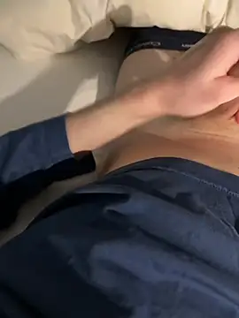 xleeoxx online show from March 19, 3:37 pm