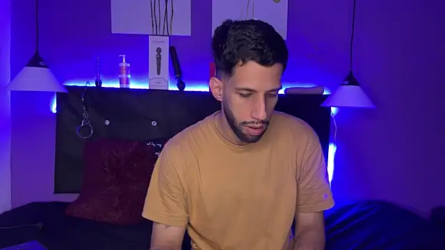 Karim mansur online show from April 21, 3:07 pm