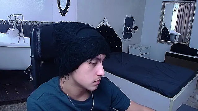 GriffinDane online show from February 20, 6:26 am