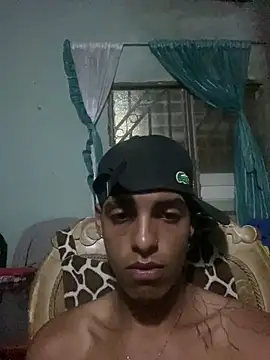 Alee 2005 online show from March 26, 7:34 am