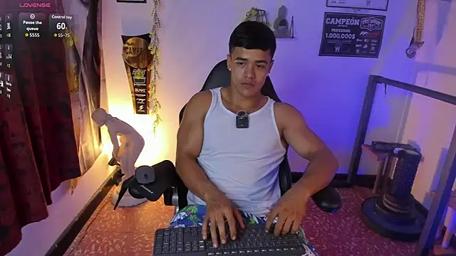 Rob zaens33 online show from April 20, 4:09 pm