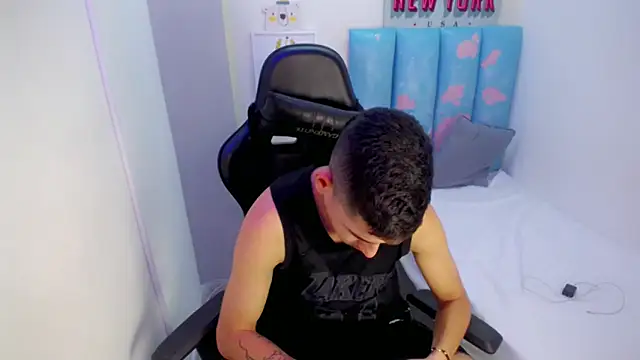 Bby cash  online show from March 11, 3:24 am