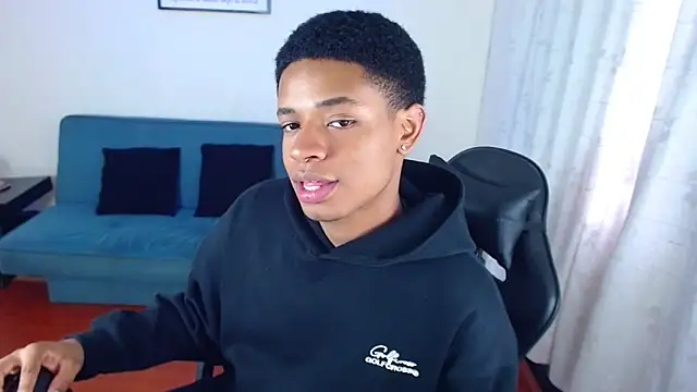 liiam3 online show from March 12, 9:00 pm