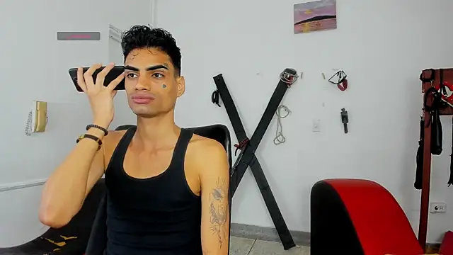 Gay Red Room online show from May 17, 5:48 am