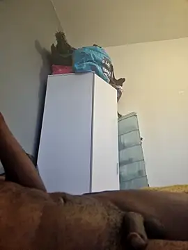 neycrystal001 online show from March 3, 9:28 am