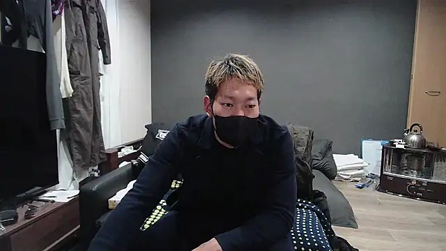 ryuaaaaa online show from April 22, 4:34 pm