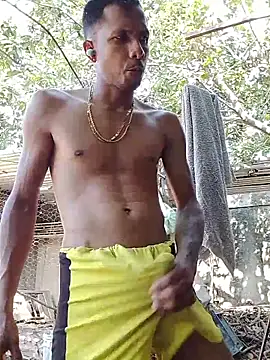 blackhot22c online show from April 24, 8:00 pm