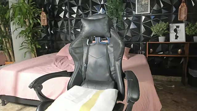 Jeremy wallker online show from April 21, 1:42 am