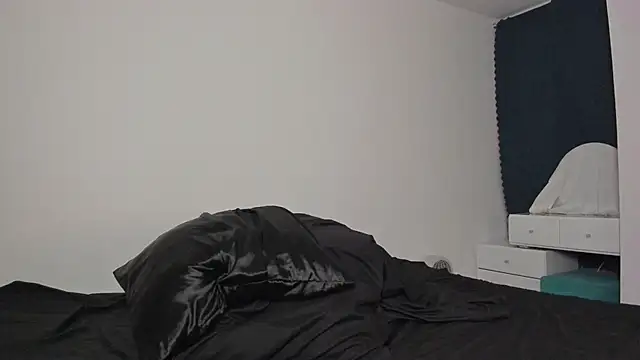 alphaandmuse online show from June 7, 3:46 am