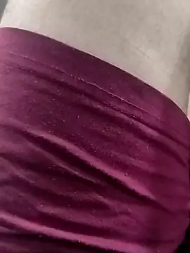 smallthickdick115 online show from April 20, 8:28 am