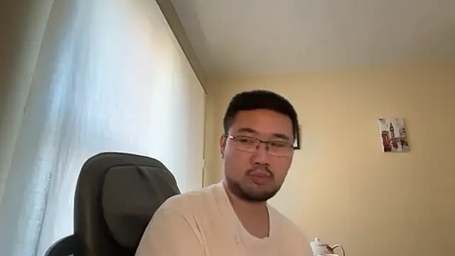 jasonryu2025 online show from April 22, 11:48 am