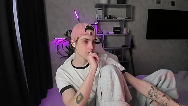 Jesse Miller online show from March 6, 1:08 pm