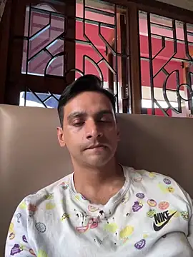 online4u08 online show from March 11, 11:50 am