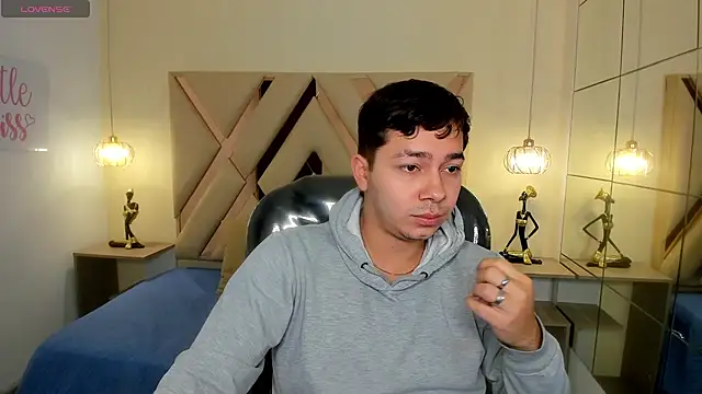 Julian Smith21 online show from February 24, 12:17 pm