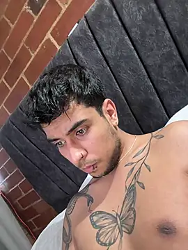 juanmadrd online show from February 21, 10:44 pm