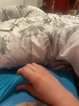 crustyyy1 online show from March 9, 9:47 am