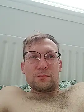 GaryJohnson79 online show from March 10, 10:21 am